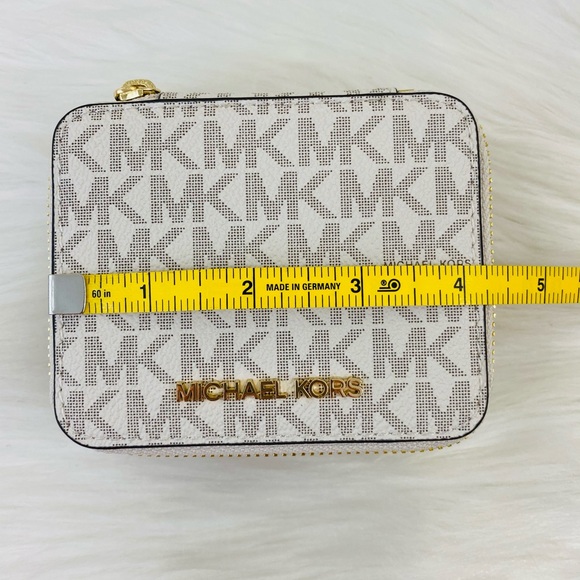 Michael Kors Travel Cubes & Jewelry Case Set - Picture 12 of 15